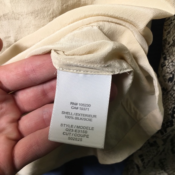 Equipment Silk Cream with Snake Print Sleeves - Picture 6 of 8